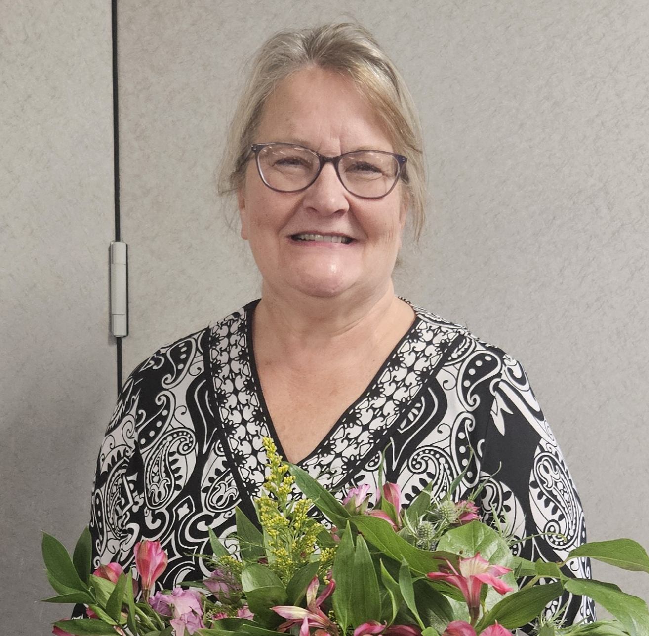 Tammy Hart Celebrates 15-Year Milestone with Dungarvin Minnesota